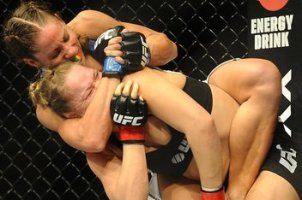 MMA: UFC 157-Rousey vs Carmouche